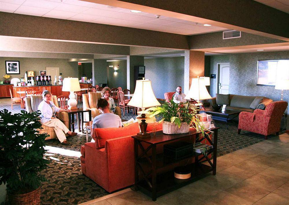 Hampton Inn Луисбърг Интериор снимка
