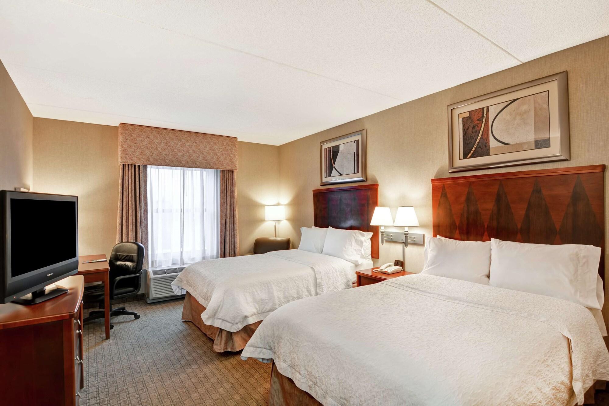 Hampton Inn Луисбърг Екстериор снимка