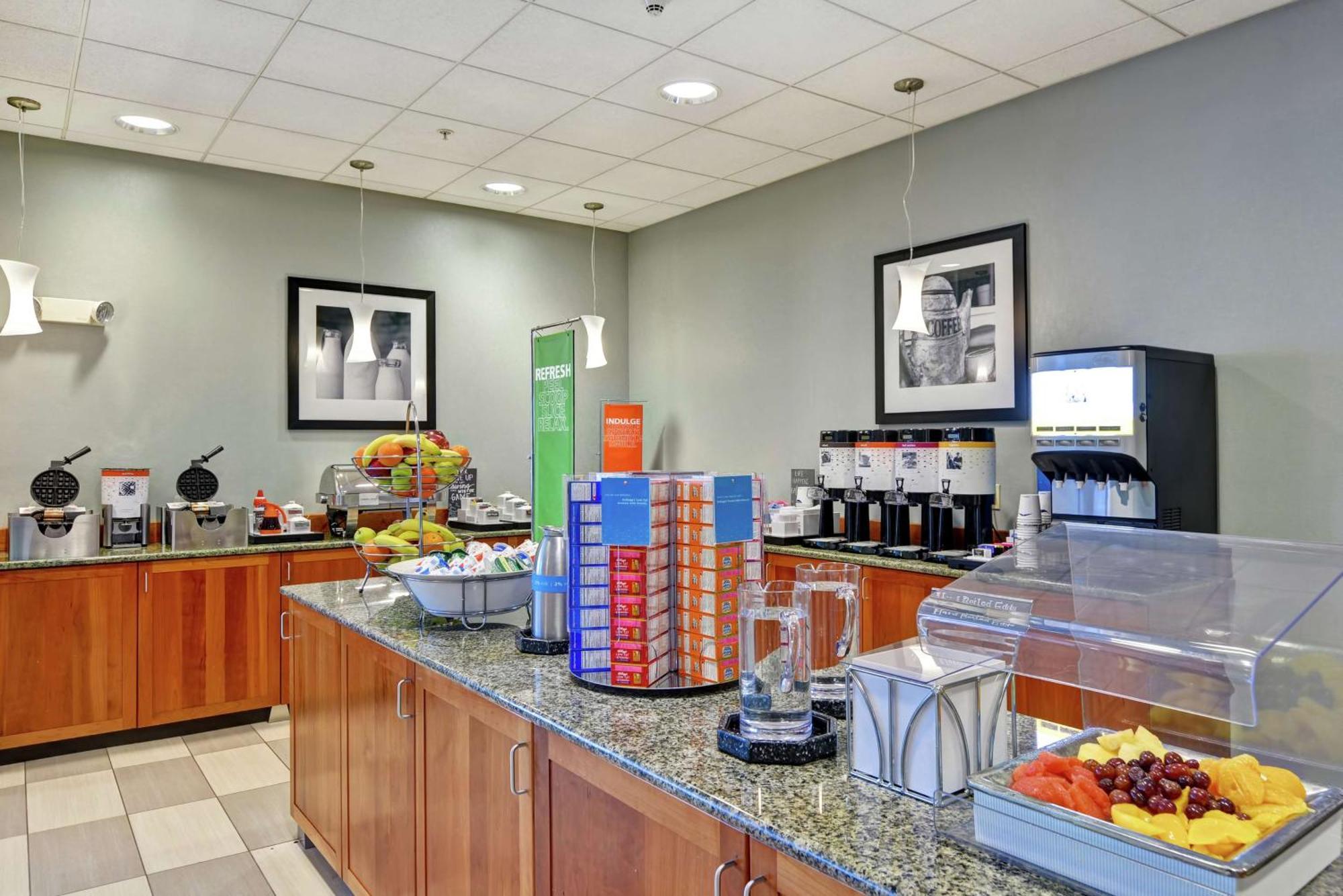Hampton Inn Луисбърг Екстериор снимка