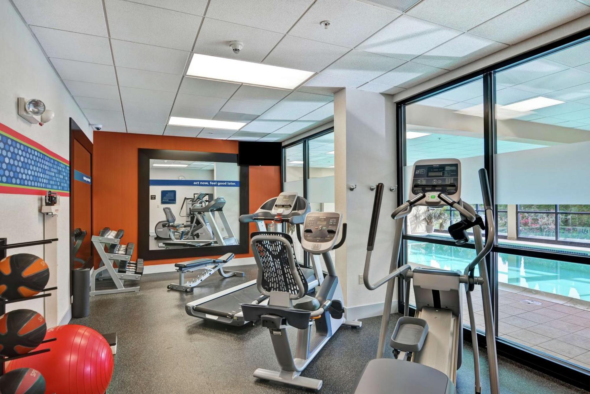 Hampton Inn Луисбърг Екстериор снимка