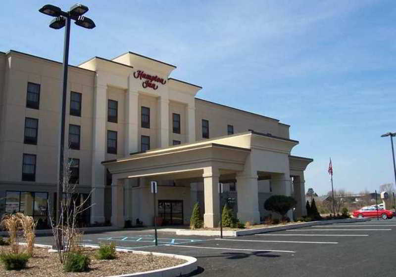 Hampton Inn Луисбърг Екстериор снимка